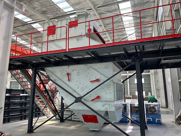 高頻篩，細物料篩分專家，效率高還不堵孔