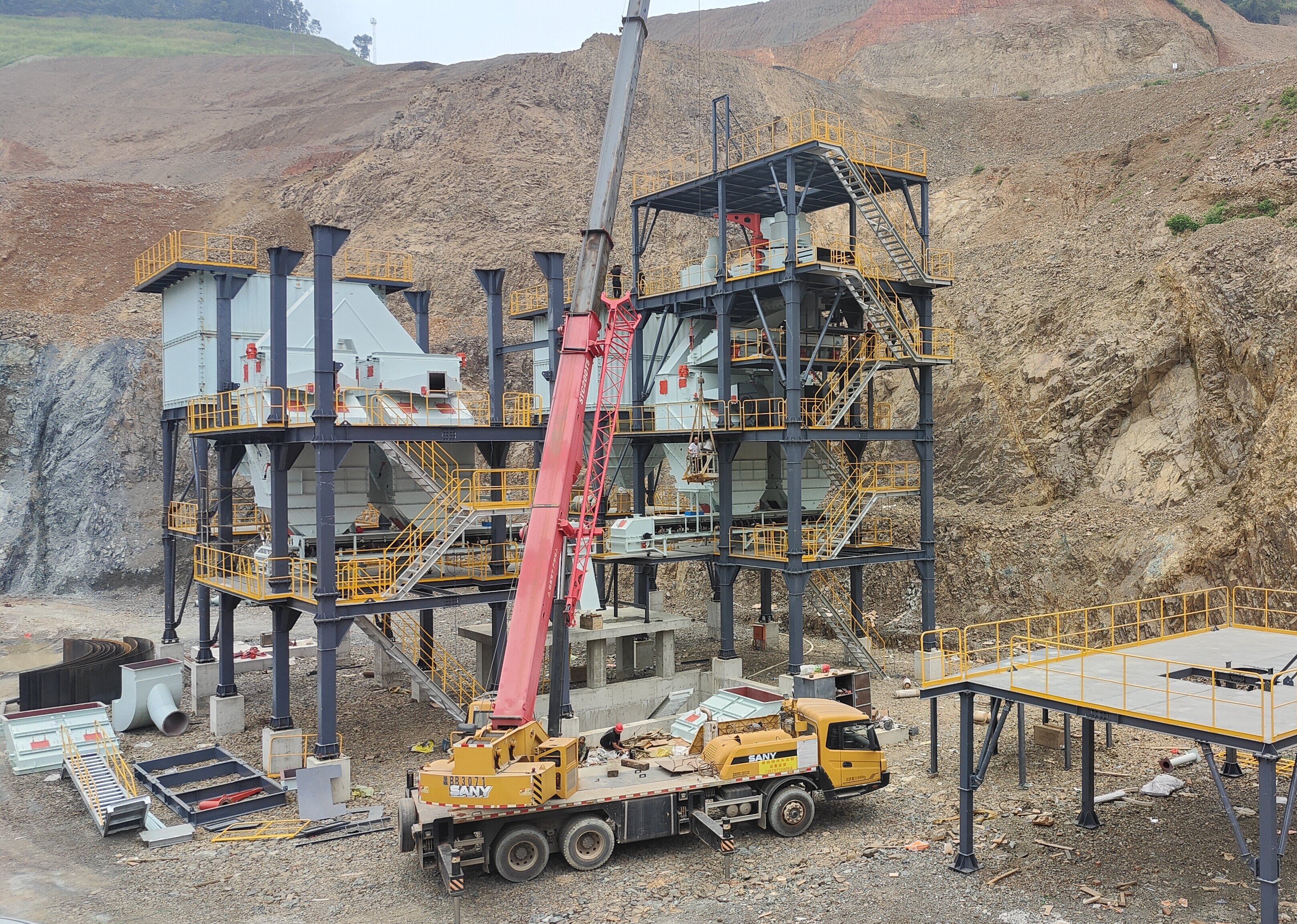 干法制砂樓 VS 水洗砂，誰才是機(jī)制砂生產(chǎn)的未來之星？